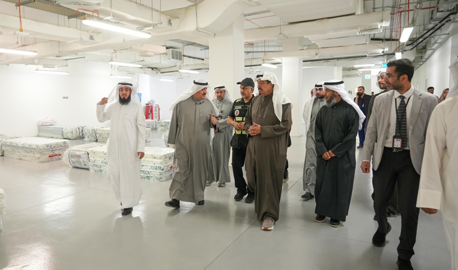 سمو رئيس الوزراء يتفقد ملجأ الطوارئ في مستشفى الجهراء