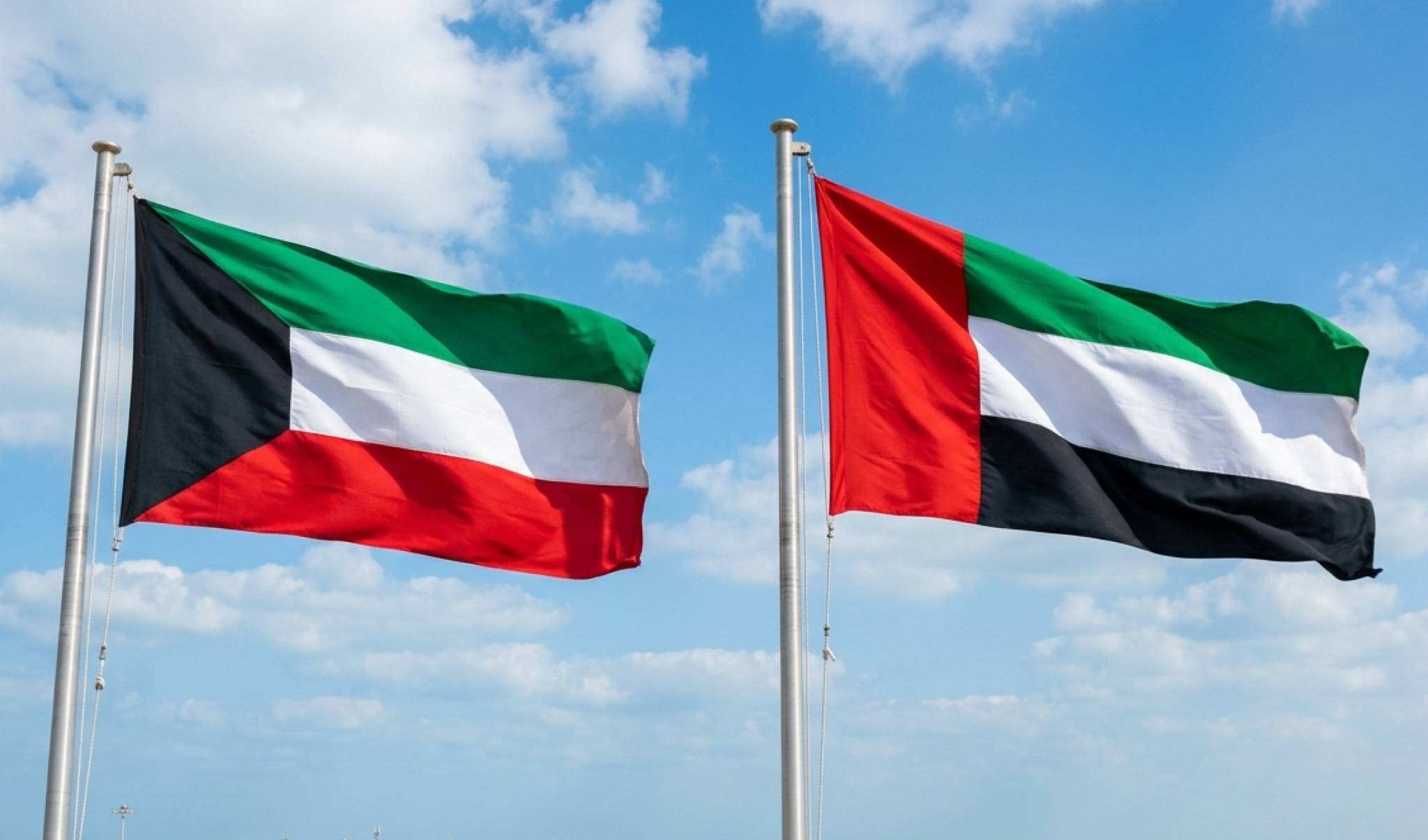 الإمارات تدين بشدة الاعتداء الإيراني الآثم على معسكر كويتي.. وإصابة 10 عسكريين