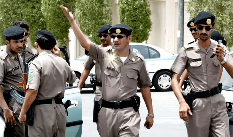 السعودية: غرامة 50 ألف ريال والسجن والترحيل لمخالفي تأشيرة الدخول