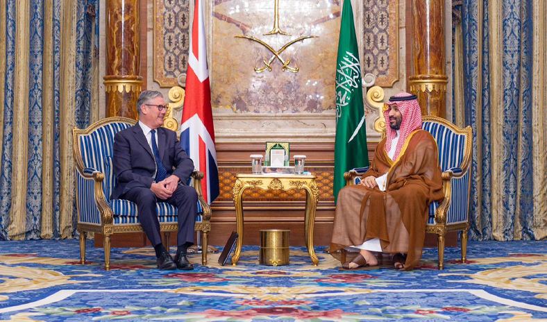 الأمير محمد بن سلمان يلتقي رئيس الوزراء البريطاني في جدة