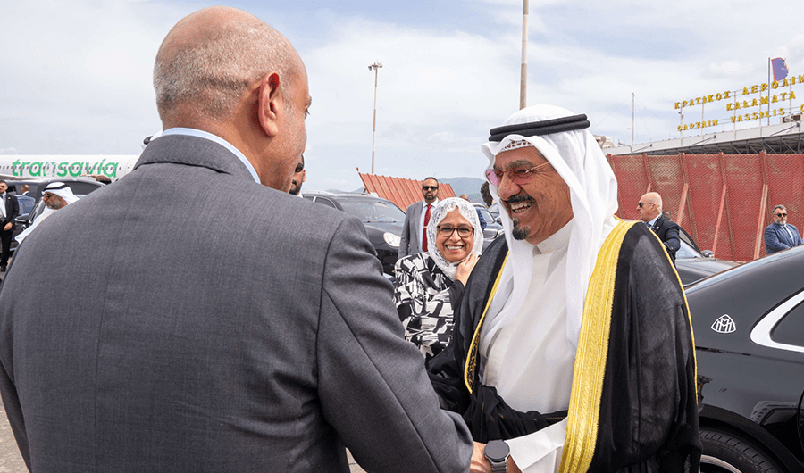 ممثل سمو الأمير رئيس الوزراء.. يغادر اليونان