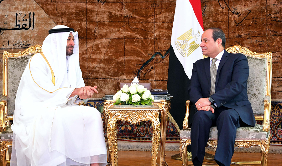 الرئيس المصري يدين العدوان الإيراني الذي تعرّضت له الإمارات