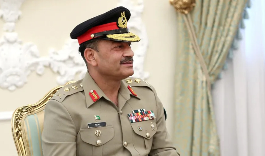 قائد الجيش الباكستاني يتوجه إلى الصين لبحث الوساطة بين واشنطن وطهران