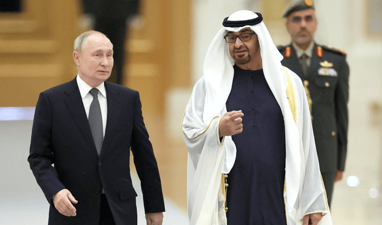 الرئيسان الإماراتي والروسي يبحثان الشراكة الاستراتيجية ومستجدات الأوضاع في المنطقة