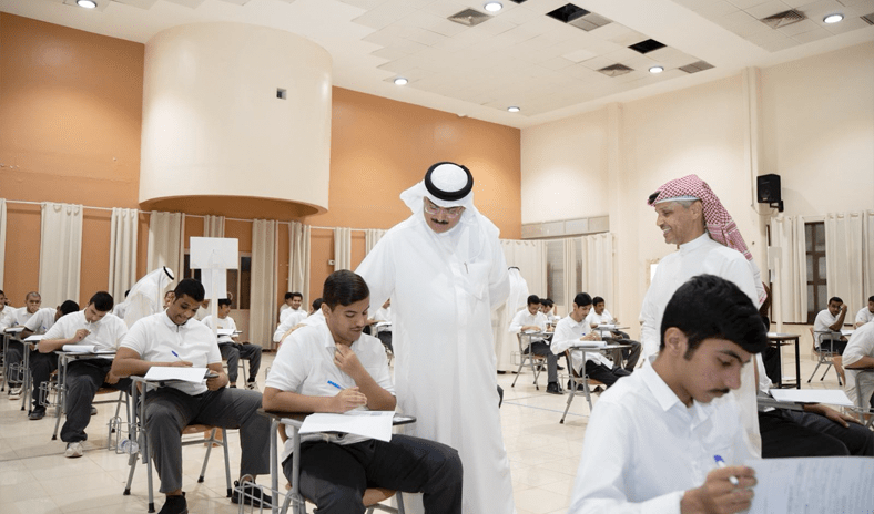وزير التربية يعتمد مواعيد استكمال التقويم الدراسي للفصل الثاني 2025-2026