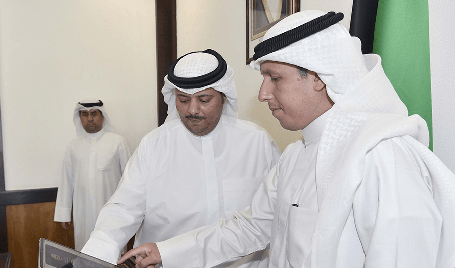 وزير الأوقاف يدشّن تطبيق &laquo;الحاج الكويتي&raquo; لتعزيز التواصل خلال رحلة الحج