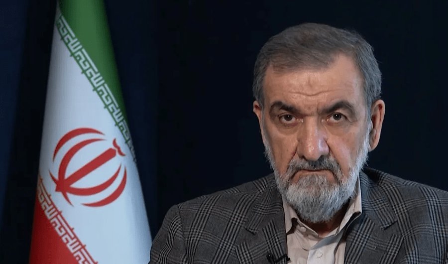 مستشار خامنئي: مسودة التفاهم بين واشنطن وطهران.. غامضة