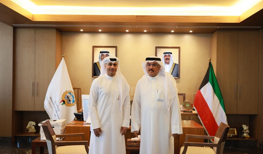الطبطبائي والجلاهمة يبحثان تعزيز الشراكة الاستراتيجية وتطوير الرياضة المدرسية الطبطبائي والجلاهمة يبحثان تعزيز الشراكة الاستراتيجية وتطوير الرياضة المدرسية