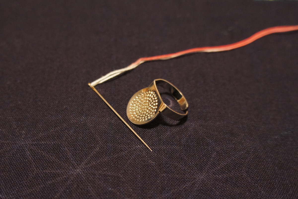 刺し子に使う針について - SashiCoの刺し子 // 日本人の刺し子を