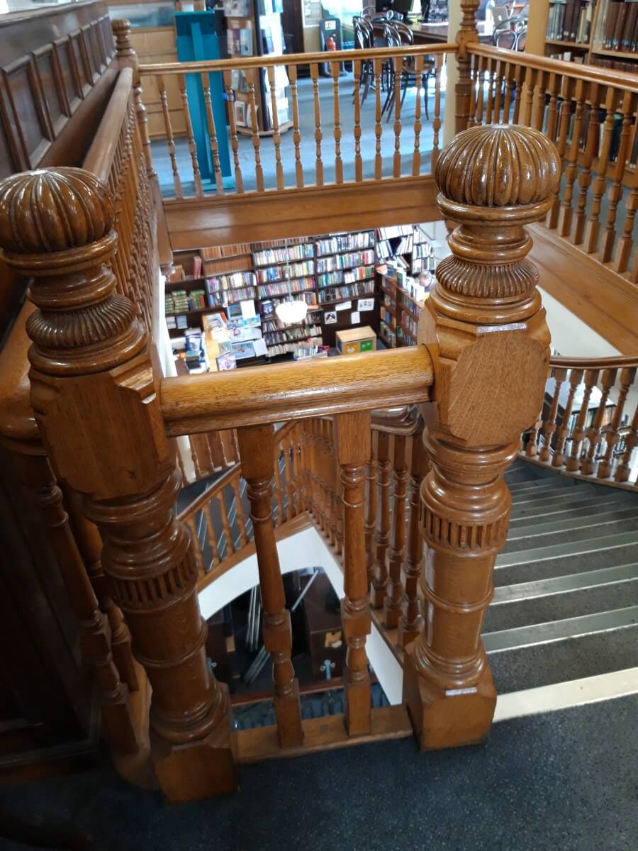 Belfast, Linen Library, staircase.
