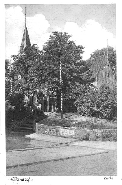 Kościół pw Św. Męczennika Stanisłąwa, widok z drogi