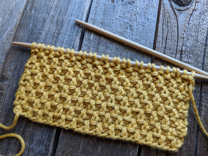 Scotts recommends removing clumps of grass and brea. Double Moss Stitch Savlabot