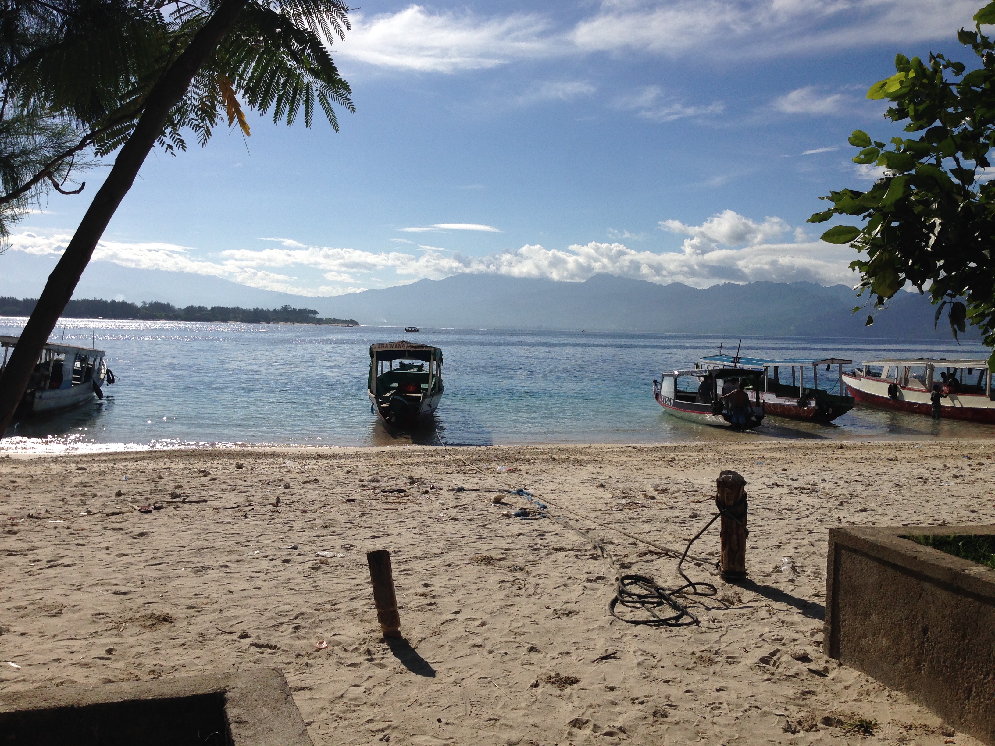 Gili T harbor
