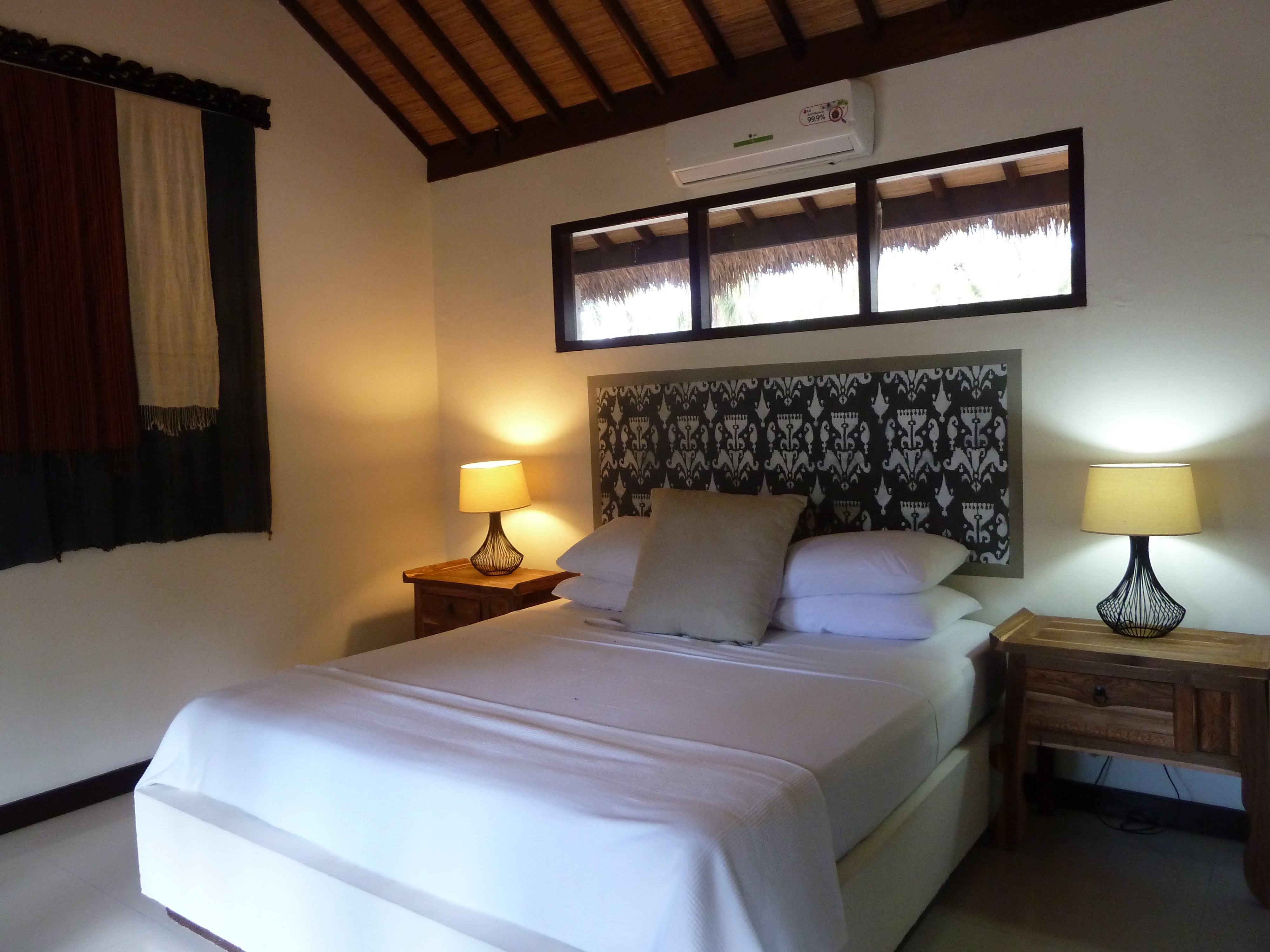 Standard king bed cottage