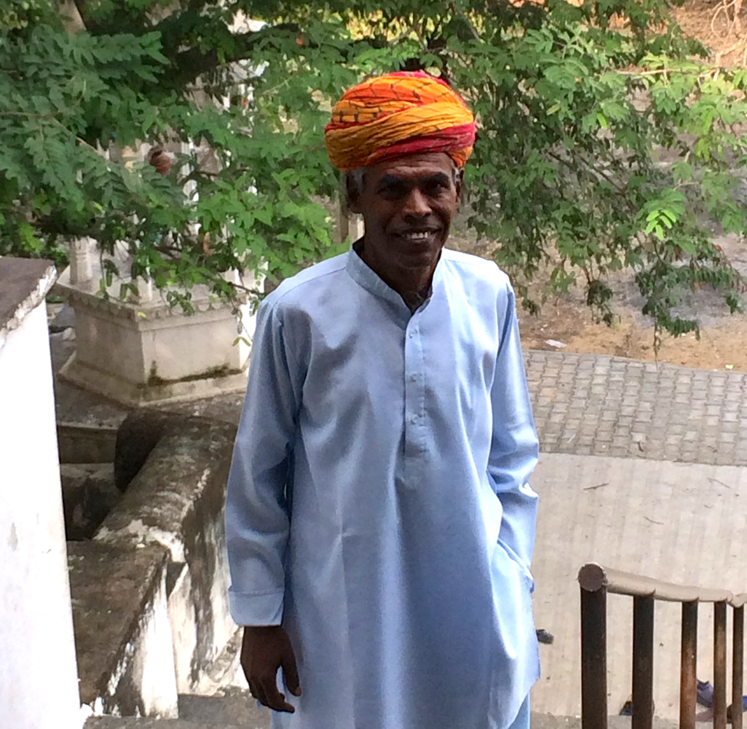 longtime driver, DeoGarh photo - Karen Anderson