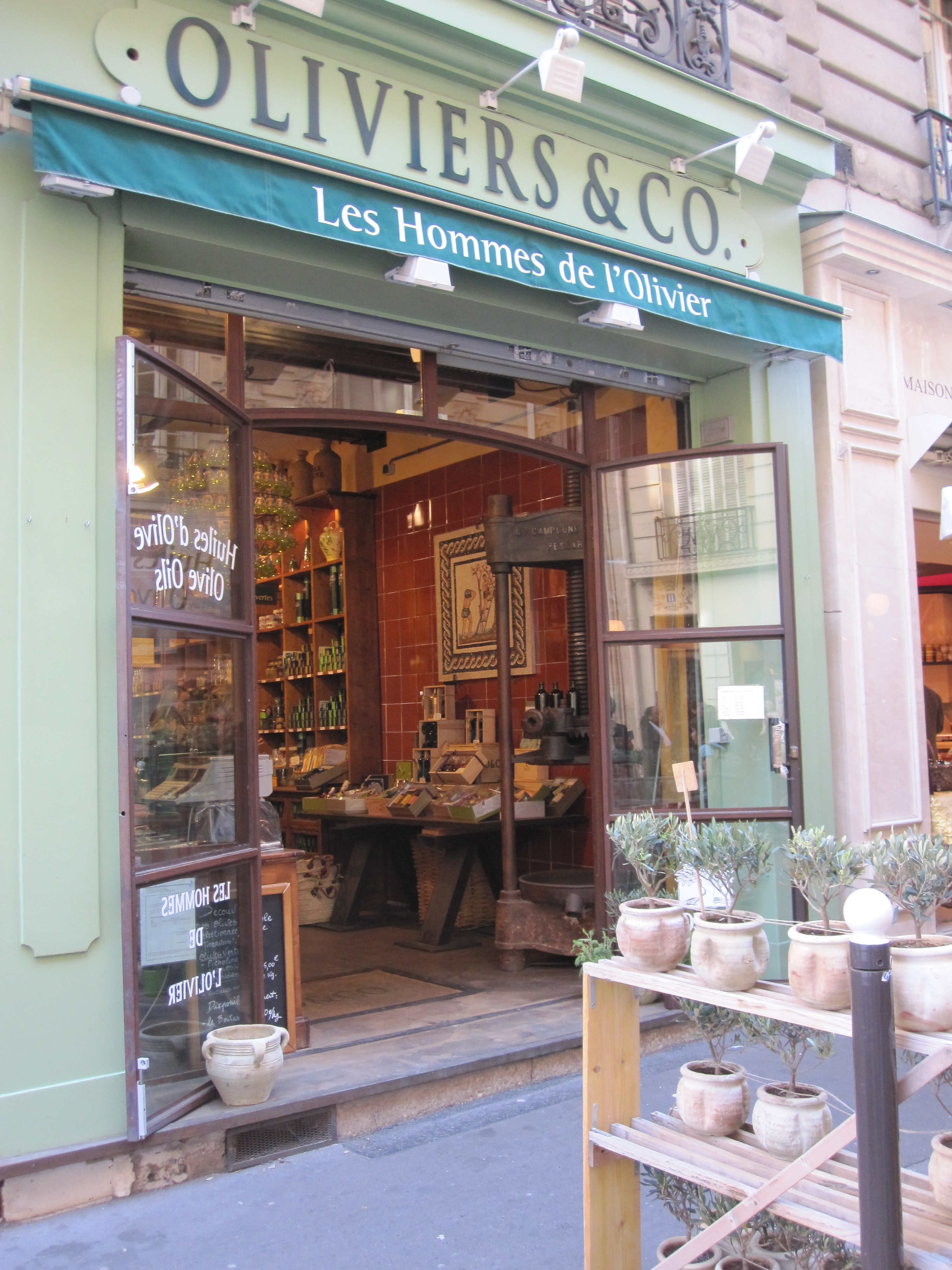 Oliviers and Co - french olive oils taste buttery - quelle surprise photo - Karen Anderson