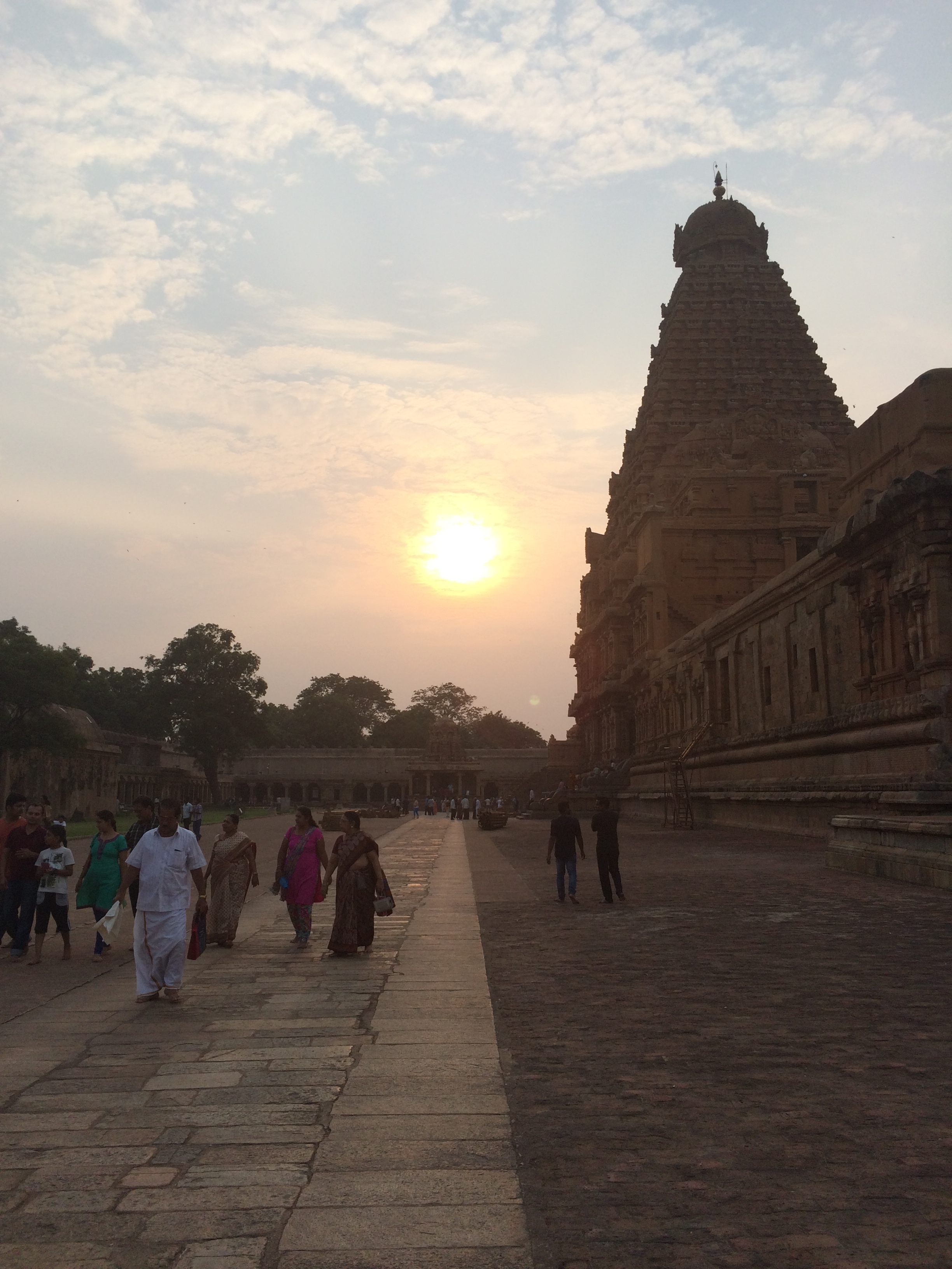 temple life - Brihadeshvara Temple - Tanjore - photo - Karen Anderson