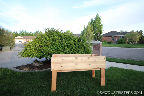 Diy Planter Box Plans Sawdust Sisters