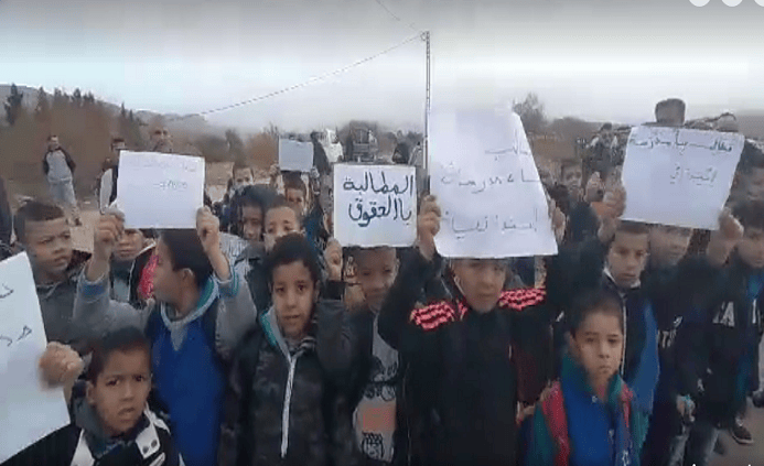 تلاميذ بن شلاوة 20 يوما دون دراسة بسيدي عكاشة