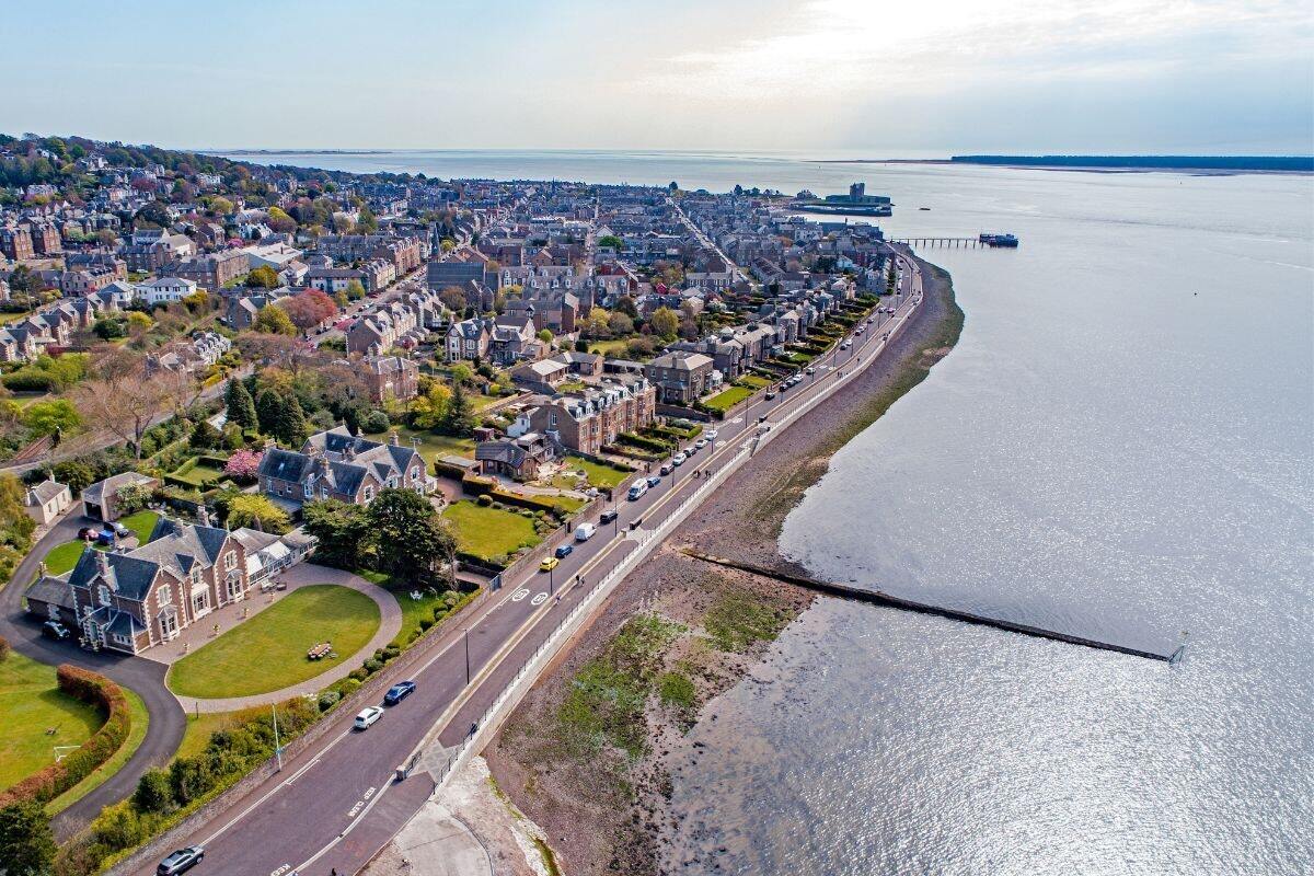 Scape Scotland Our Frameworks - Premium Minimal Picture - Full HD