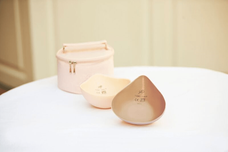 Features the standard triangle footprint with full coverage but has a hollow back that covers the entire breast.