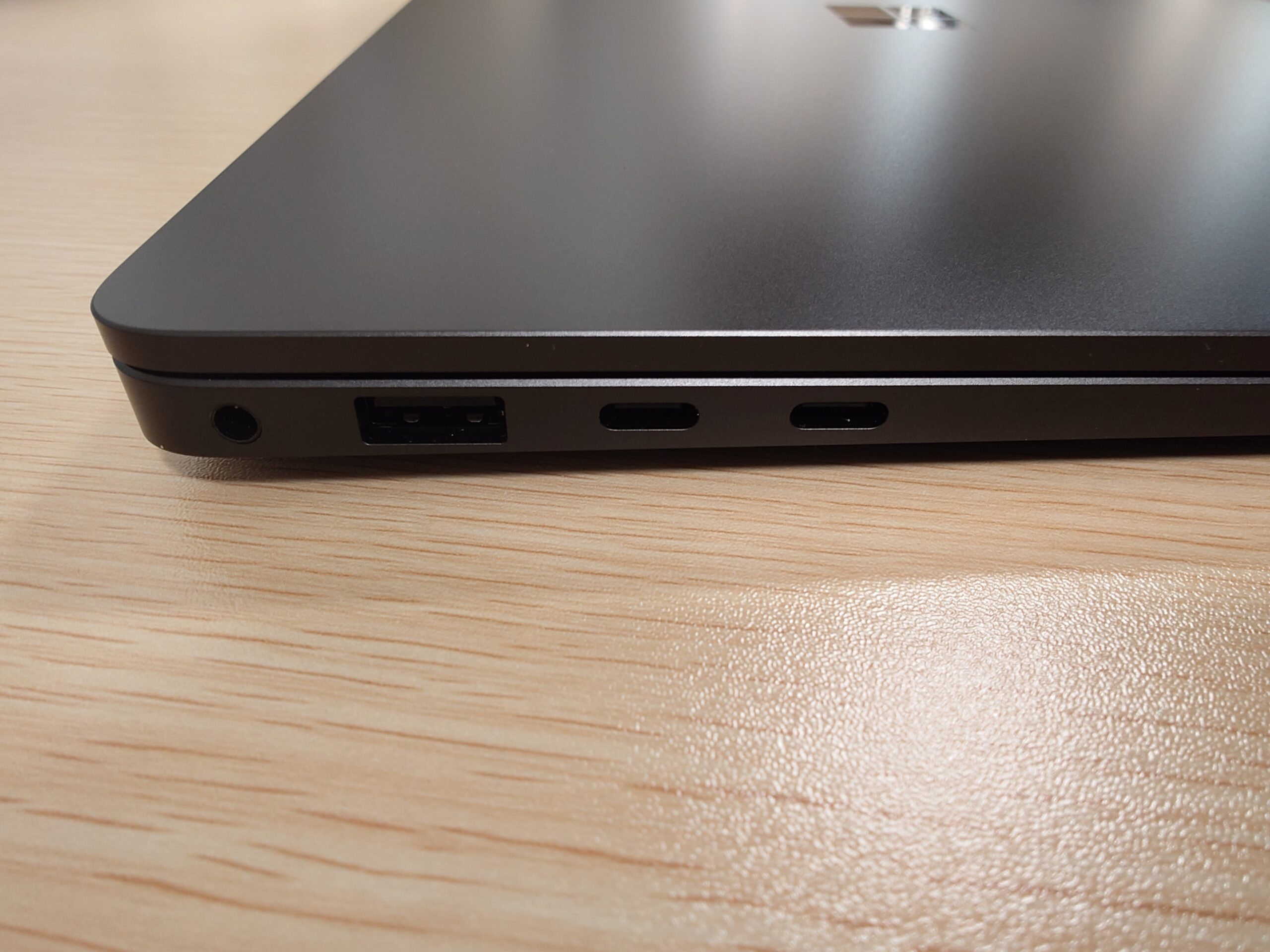 Review] Surface Laptop for Business 13.8 インチ 8th Edition Snapdragon