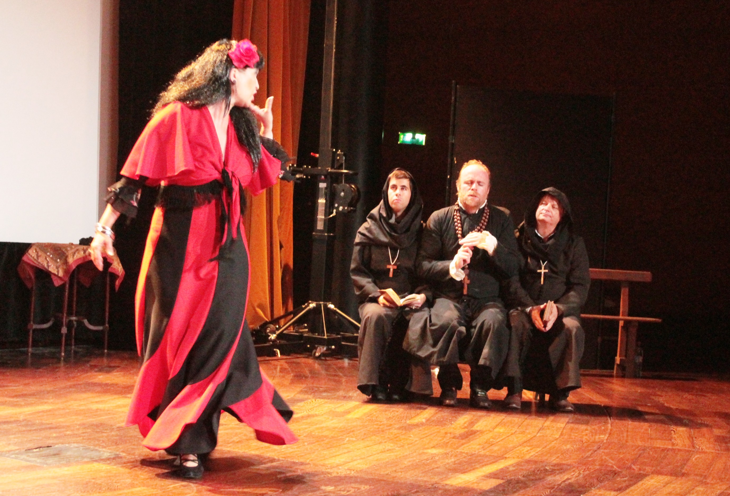 Mariquita s'amusant des inquisiteurs