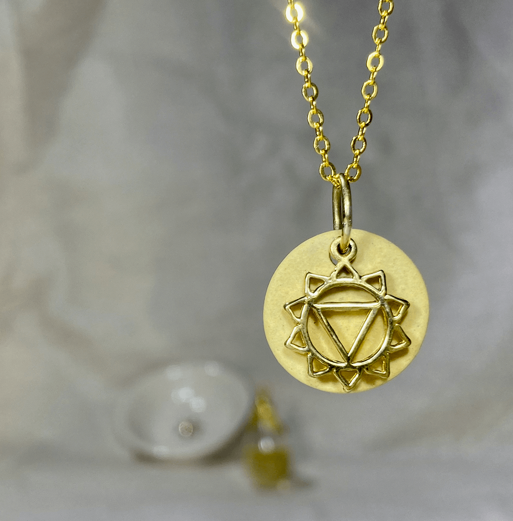 Solar plexus pendant