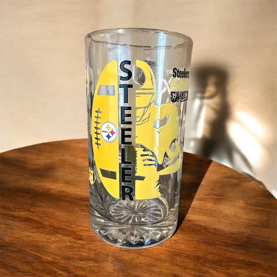 Pittsburgh Steelers Collectible Glass Sports Mug