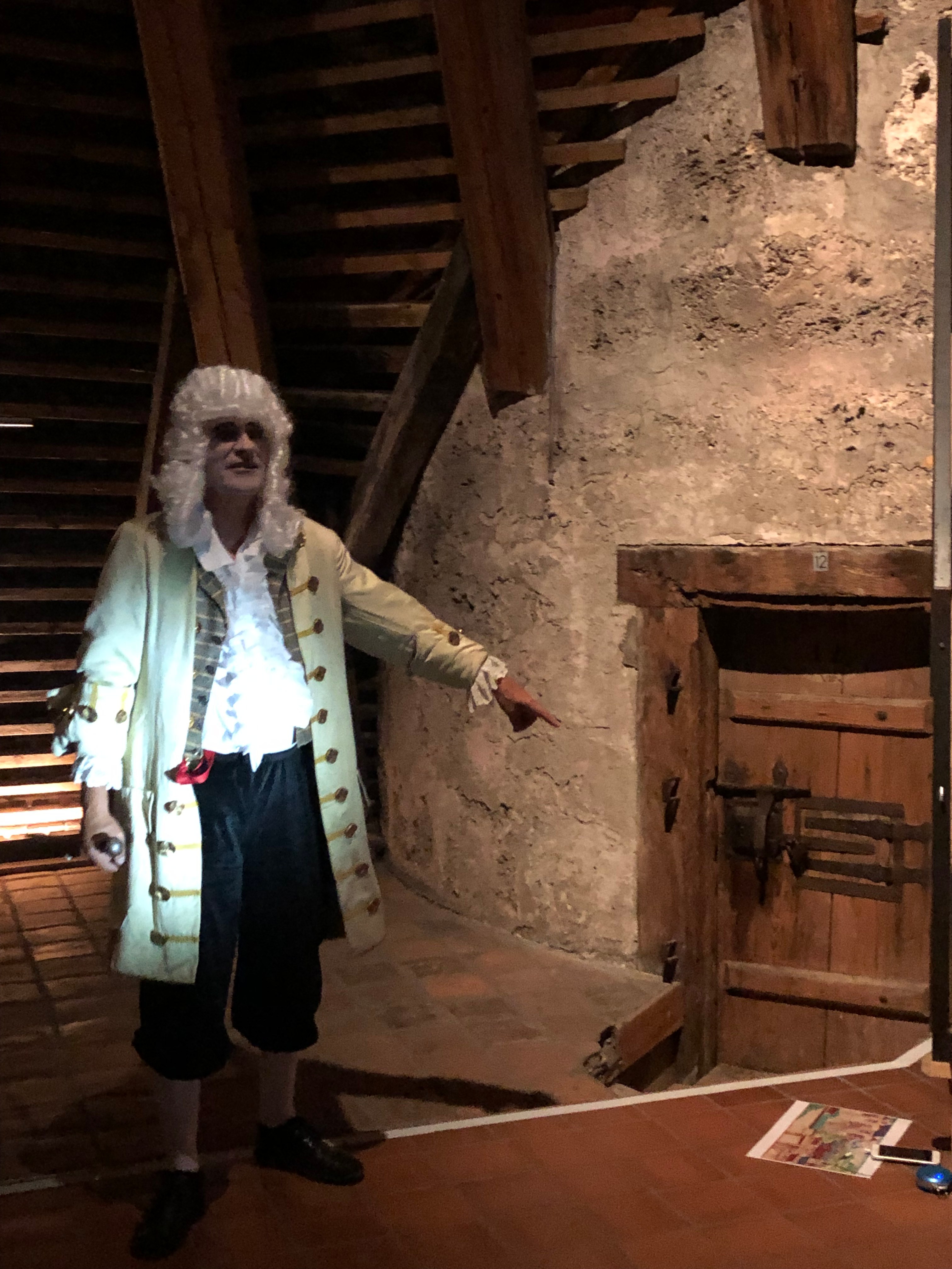 Junker Gerold with his lantern on the night tour