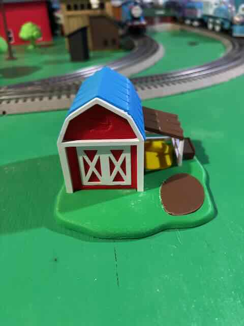 Play Barn - Train Scale