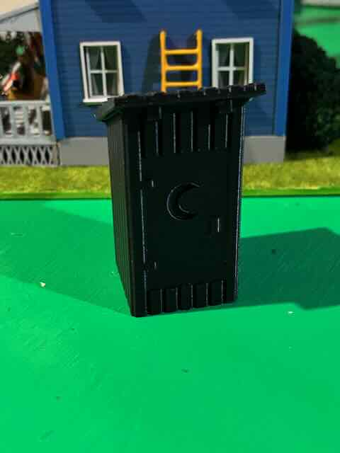 Out House - Train Scale
