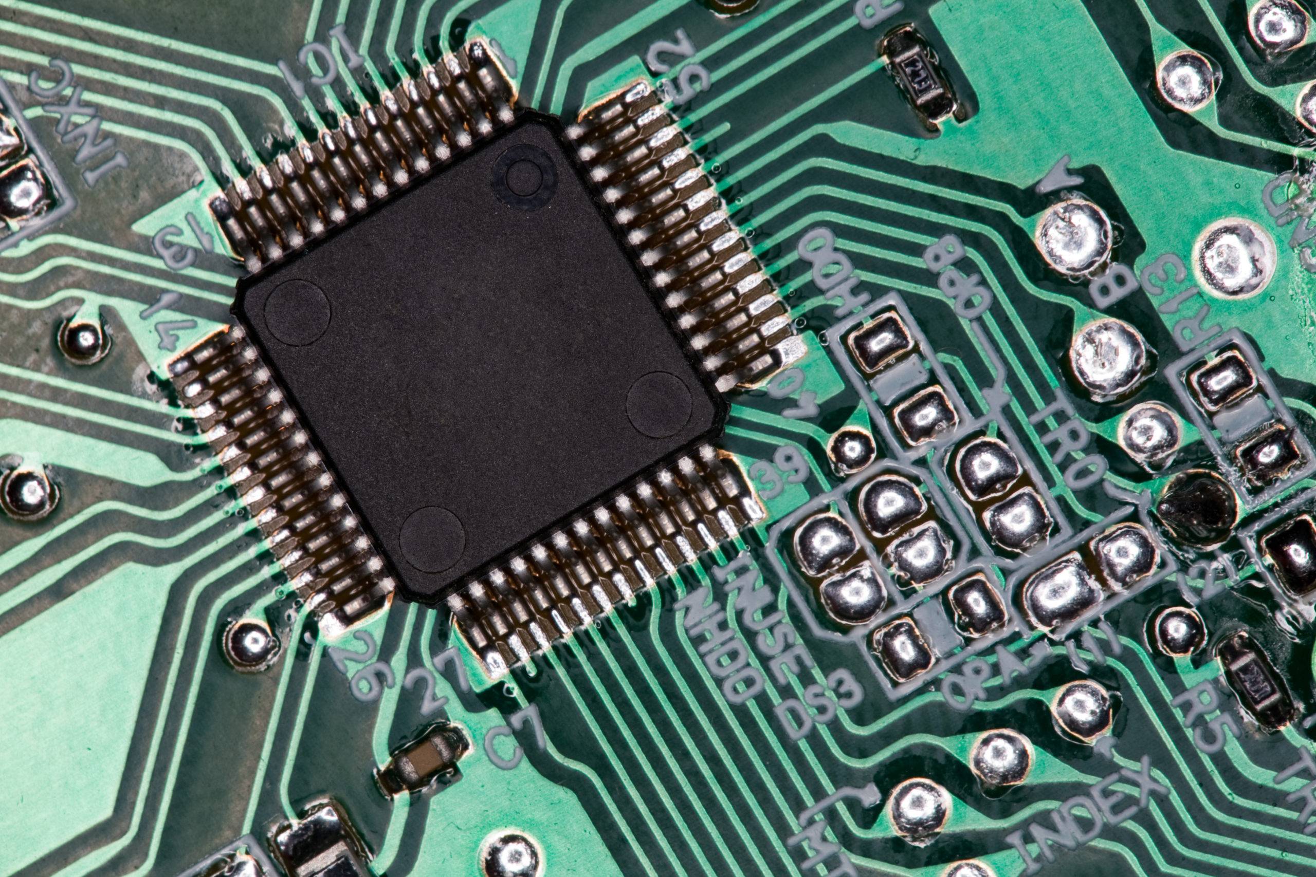 Silicio: l'elemento chimico al centro della tecnologia dei processori ...