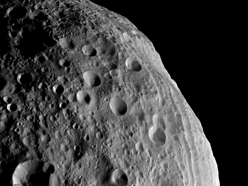 Asteroid 800x600 1