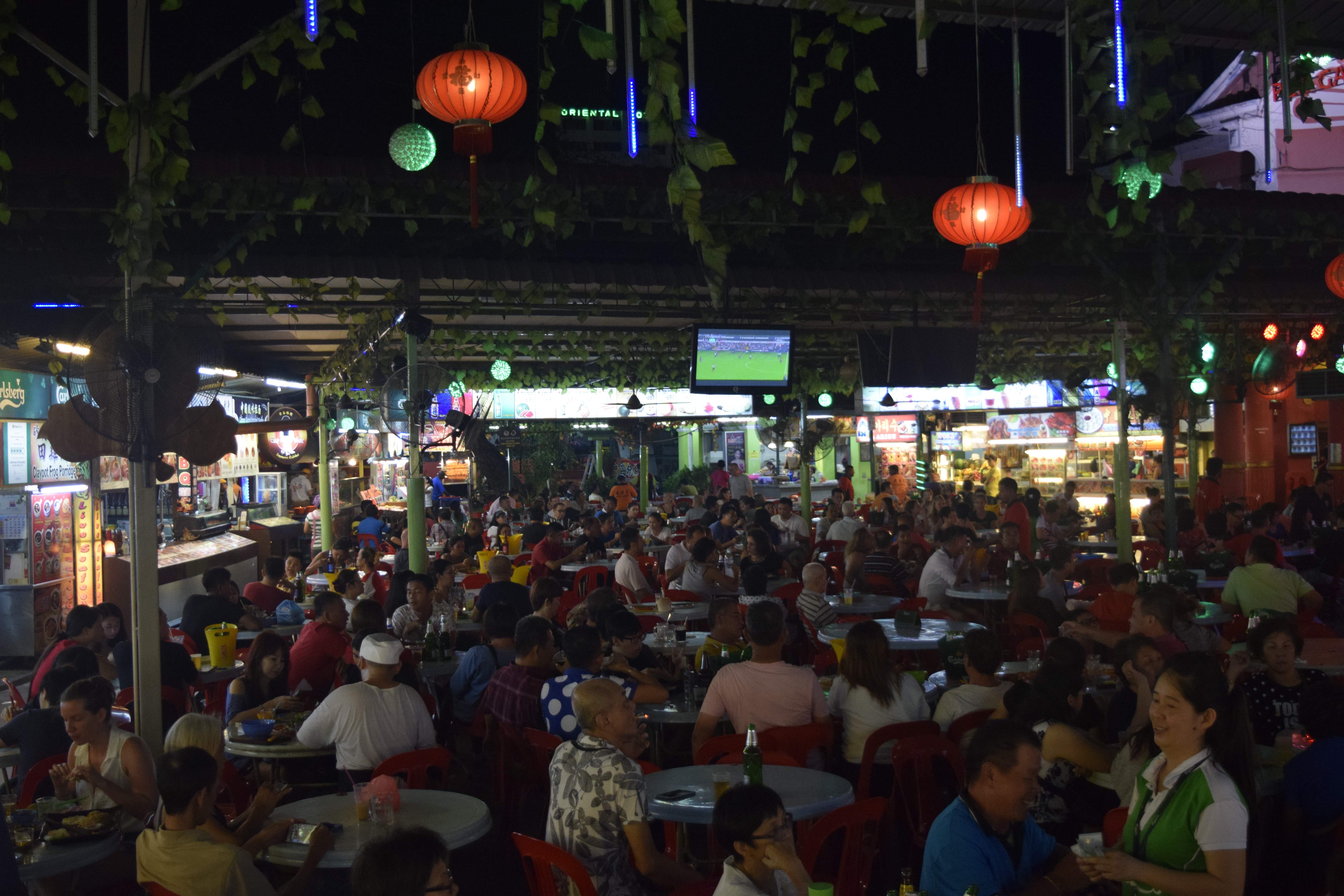 Red Garden Food Paradise