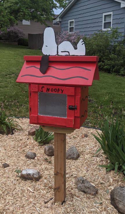 Snoopy Little Free Library