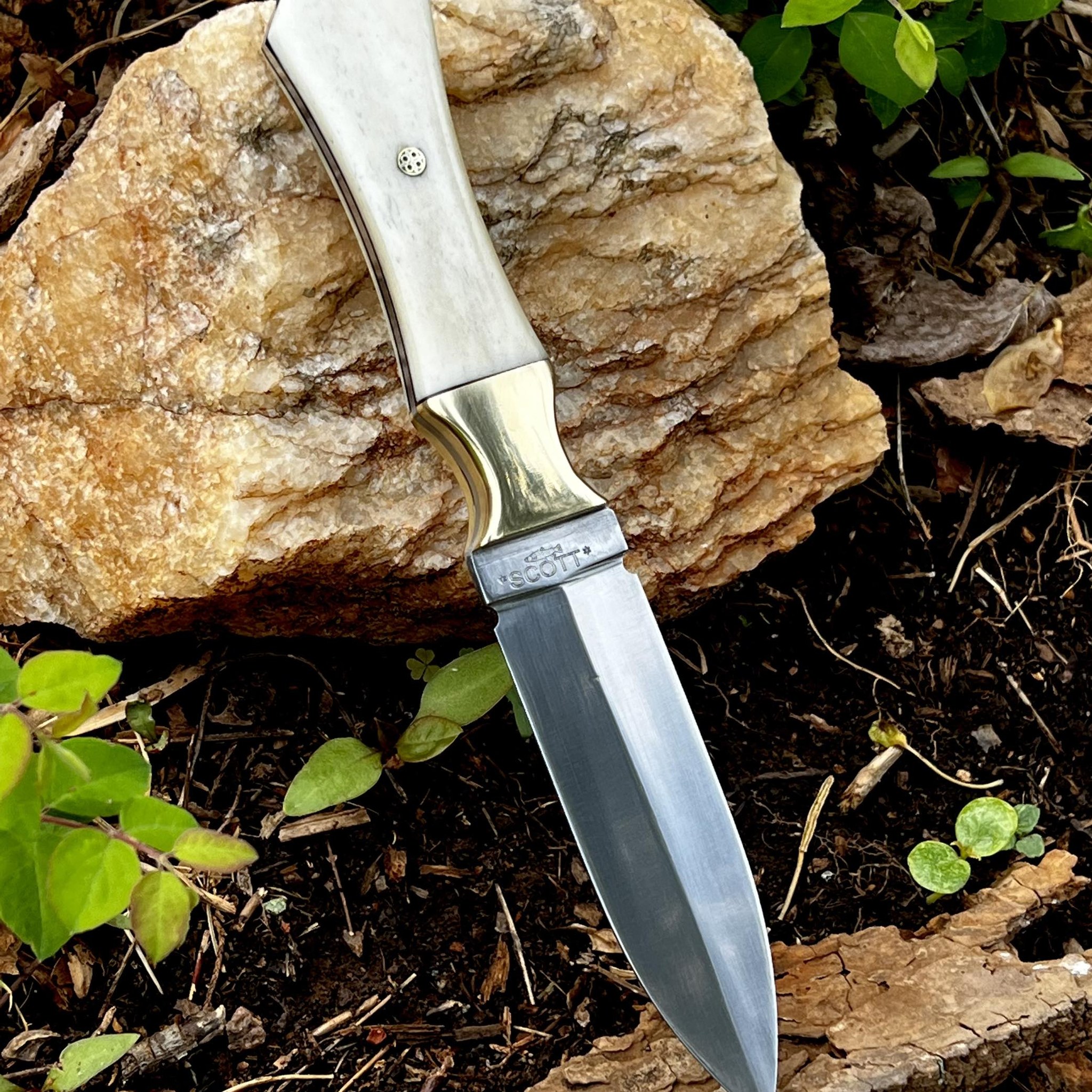 "James River” boot dagger