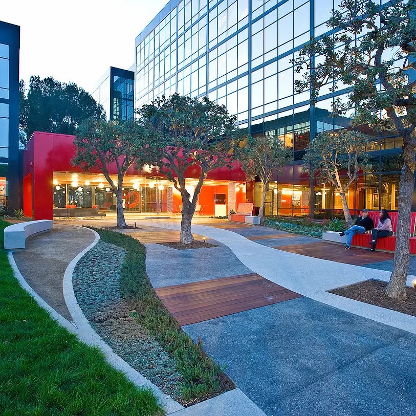 Campus 2100 (HLW) - El Segundo