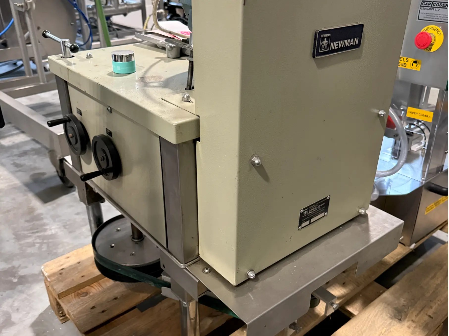 In Line Cap tightener Machine