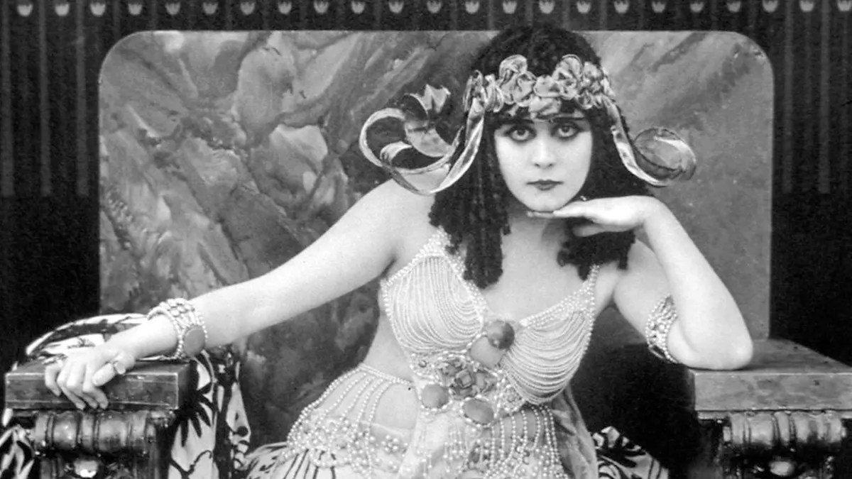 Theda Bara – et Hollywood inventa la vamp