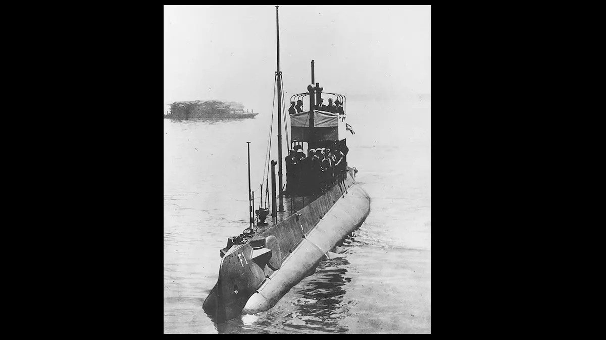 USS F-1, dix secondes pour sombrer