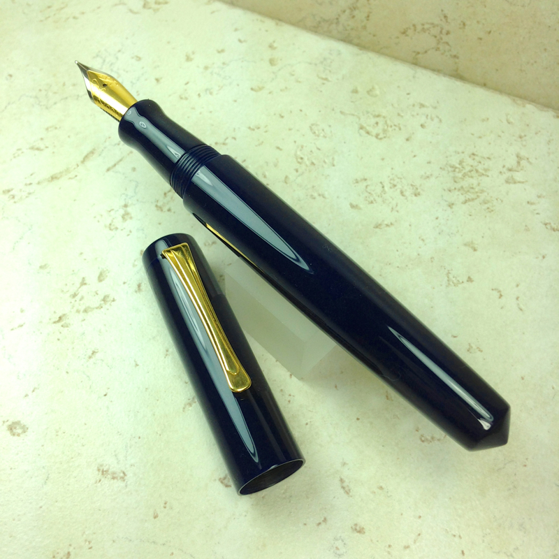 800_idyll__solid-navy-acrylic_medium06