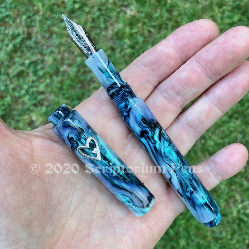 Scroll in Brooks Black Abalone - Slim