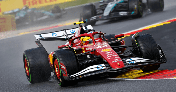Lewis Hamilton, Ferrari SF-25, intermediate, 2025 F1