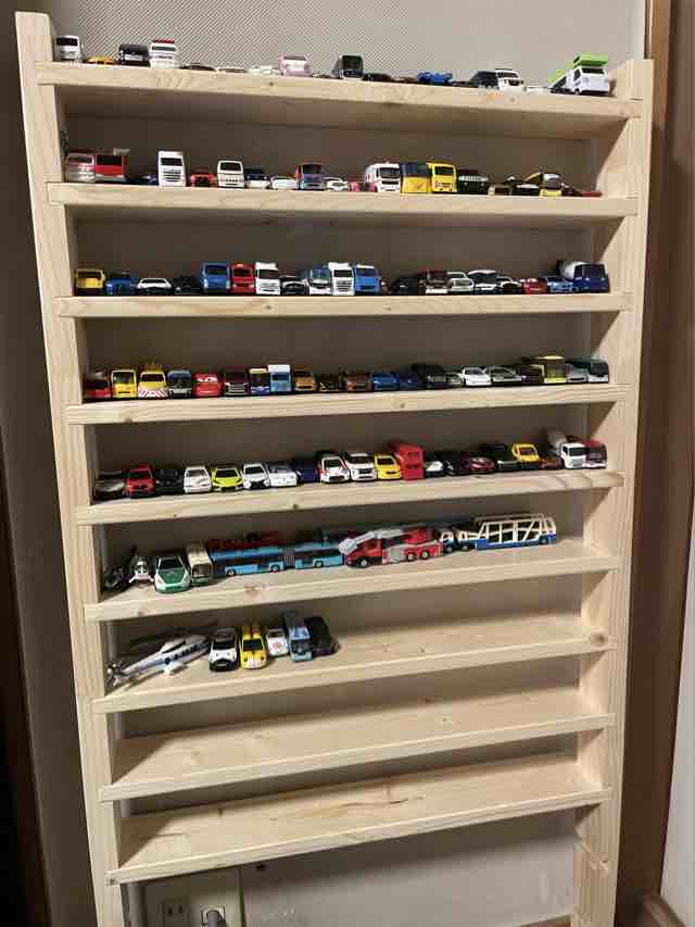 image-tomica-rack-01