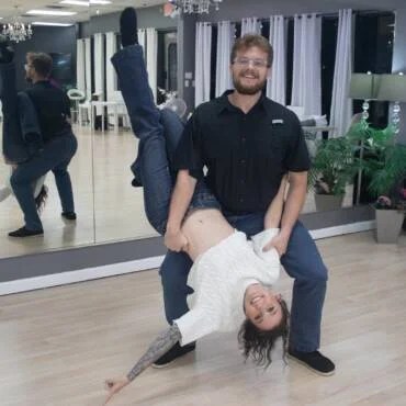 social-dance-studio-45_0pbNjoxW