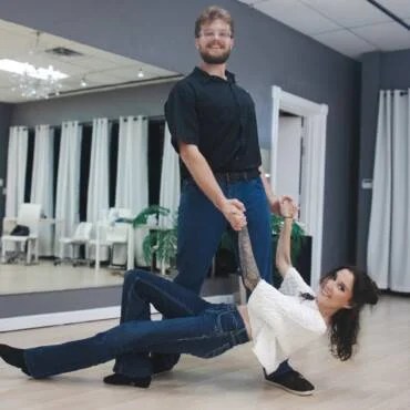social-dance-studio-45_pTimHqn9