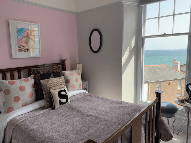 Guest Room 2