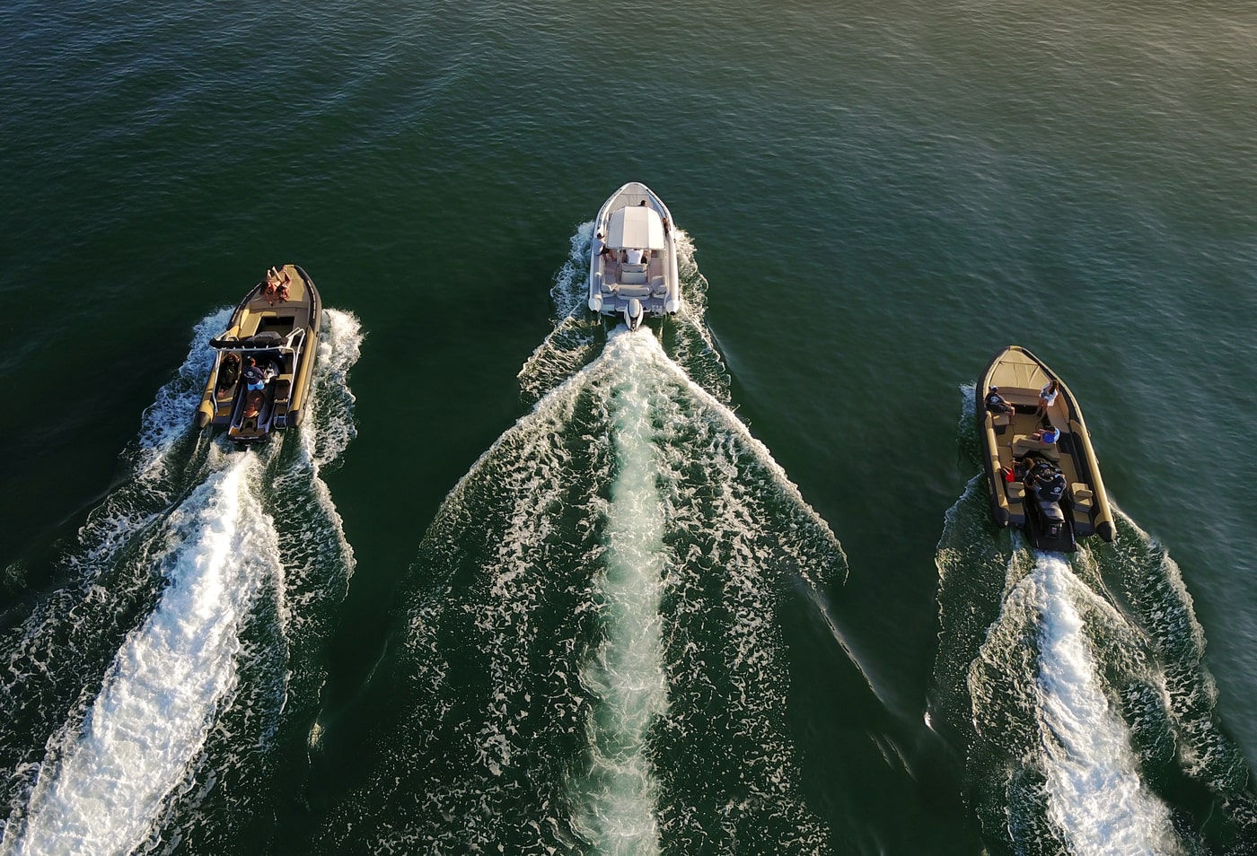 WBZ8 Hevo - SEALVER WaveBoat