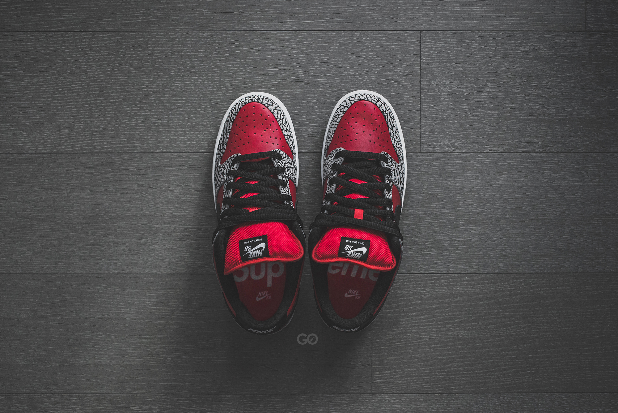 Supreme x Nike SB Dunk Low Premium “Fire Red / Cement Grey